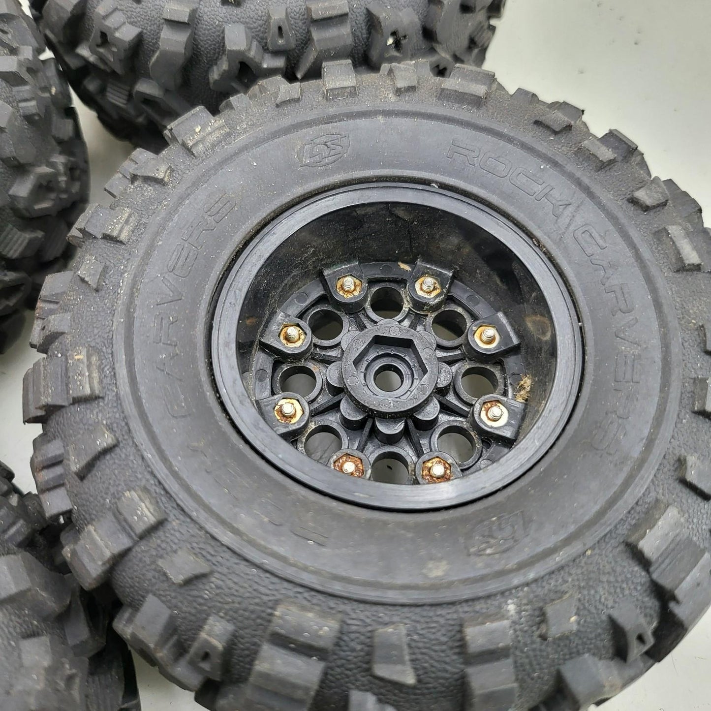 Losi Rock carvers set x4 LOSA7683W on bullet holes