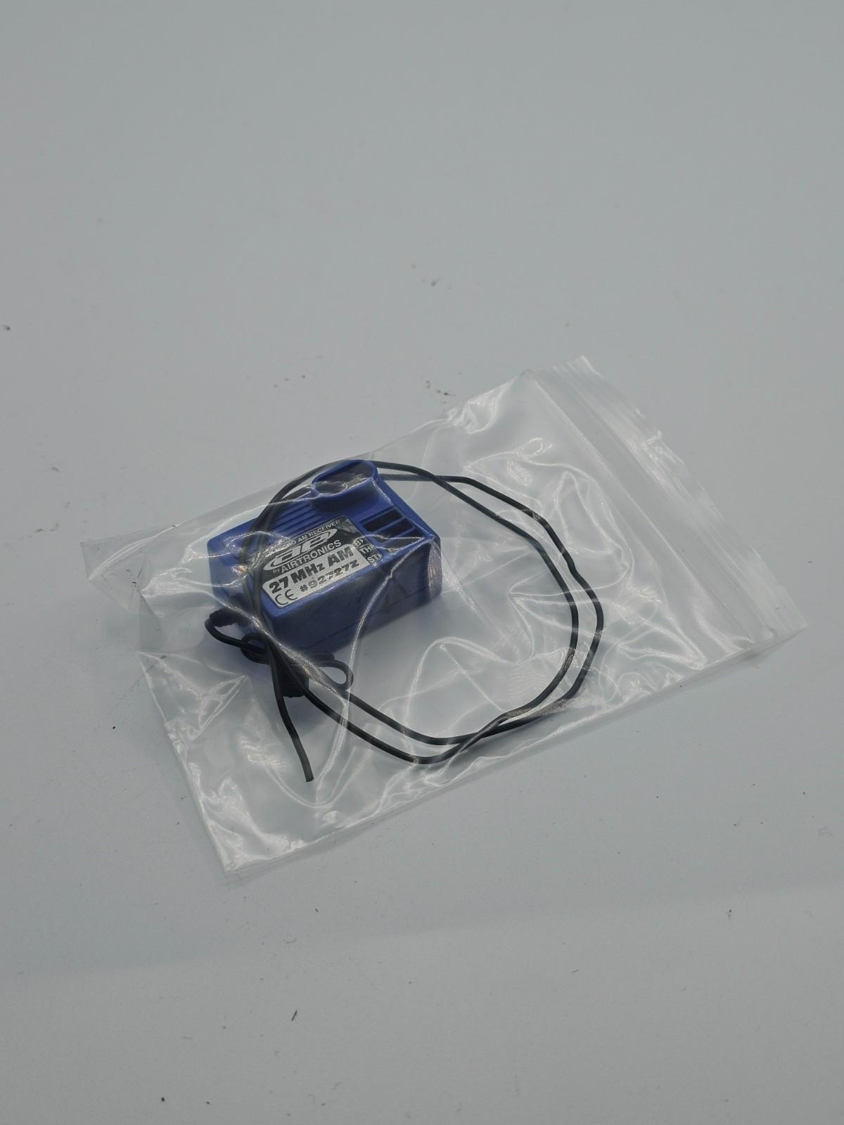 Team Assocaited Airtronics 27MHz Micro AM receiver, tested and working #92727Z