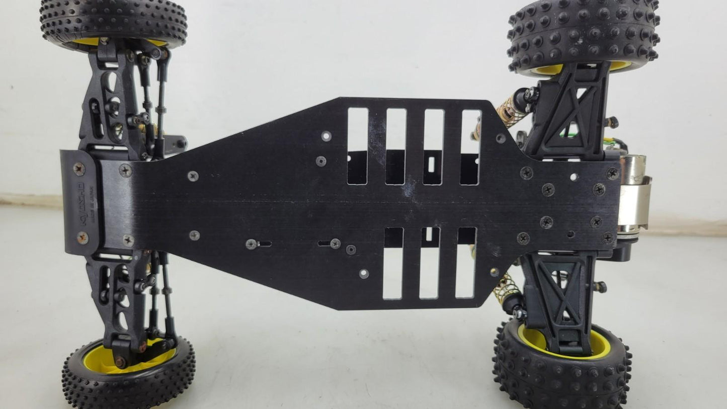 Vintage Kyosho Ultima Pro, very clean, low use if any, comes with whats shown