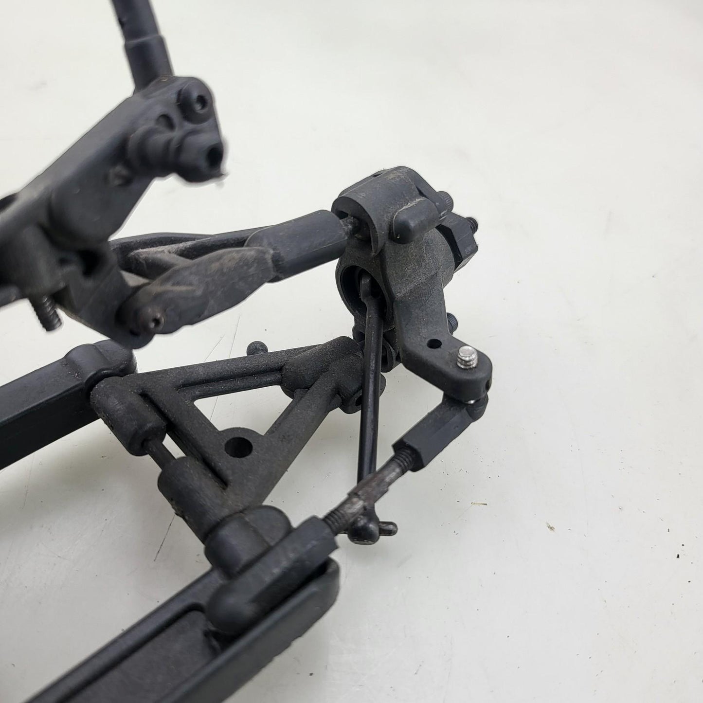 Team Associated Nitro TC3 rear upper/lower arms, knuckles, links, shock tower, +