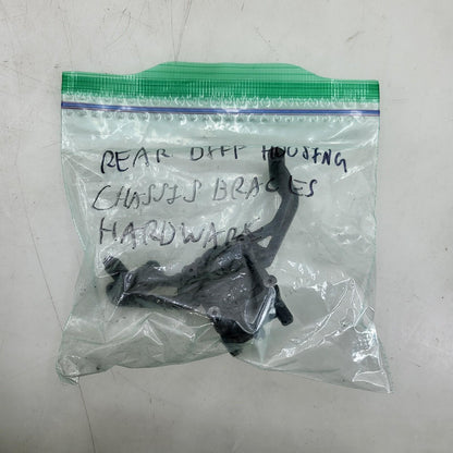 Team Associated Nitro TC3 rear diff housing, chassis mount, hardware