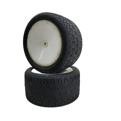 JConcepts Dirt webs 3076 tires on white buggy wheels 1/10 x2