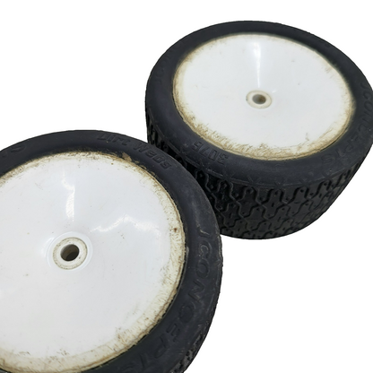 JConcepts Dirt webs 3076 tires on white buggy wheels 1/10 x2