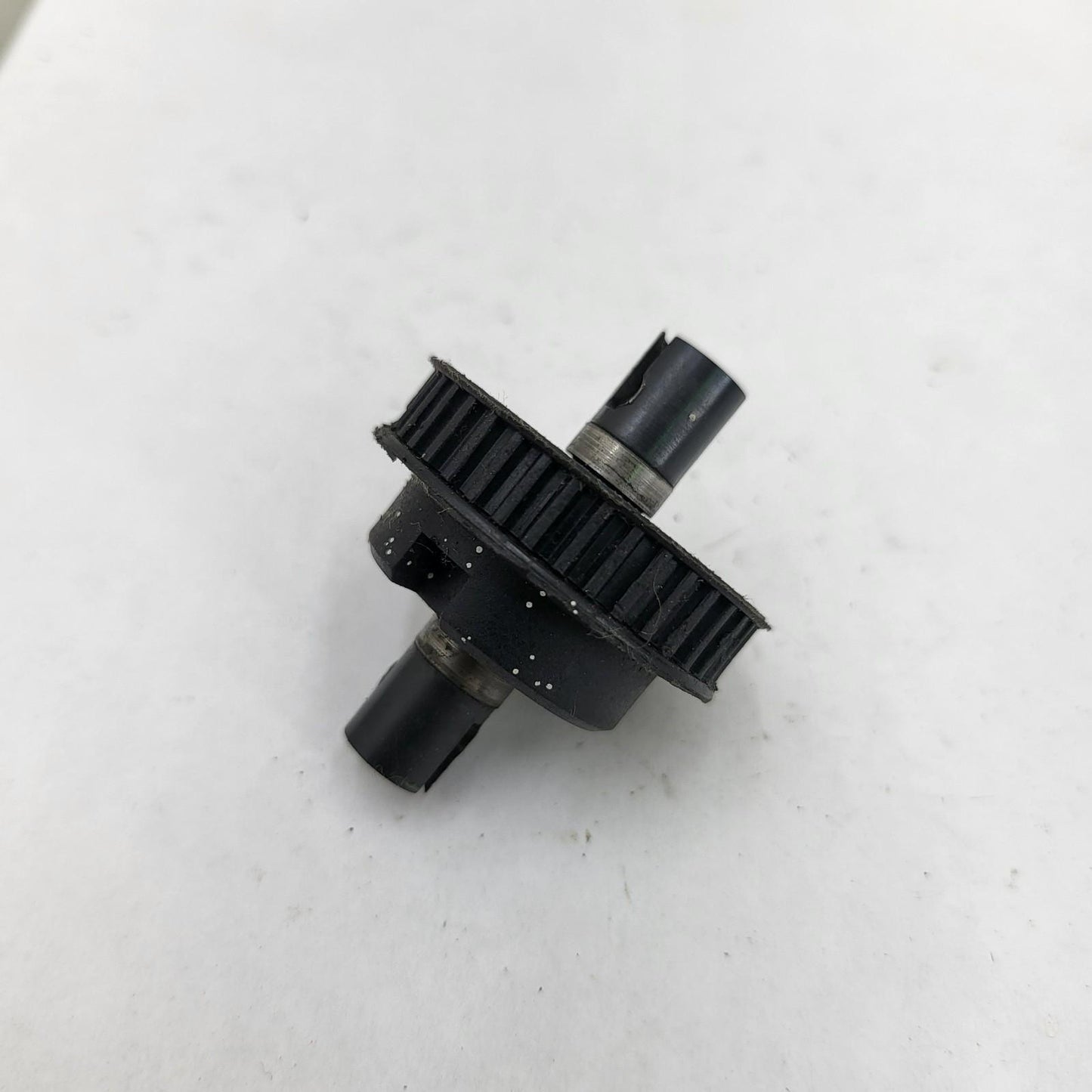 HPI RS4 Nitro 1/10 rear diff with belt