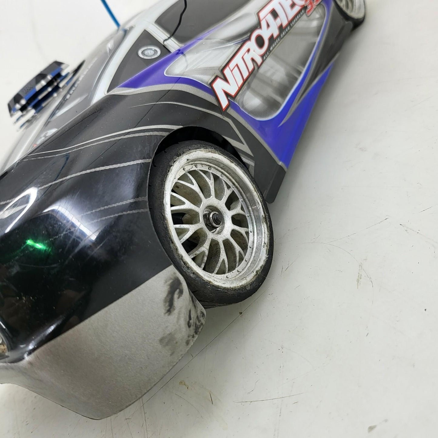 Traxxas vintage nitro 4-Tec, untested, rolls freely, blue