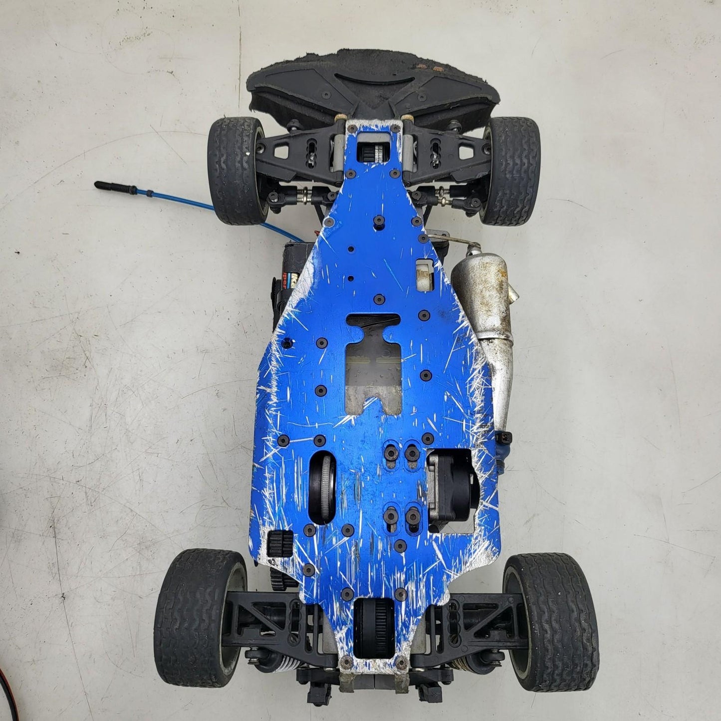 Traxxas vintage nitro 4-Tec, untested, rolls freely, red