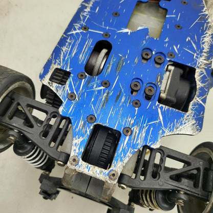 Traxxas vintage nitro 4-Tec, untested, rolls freely, red