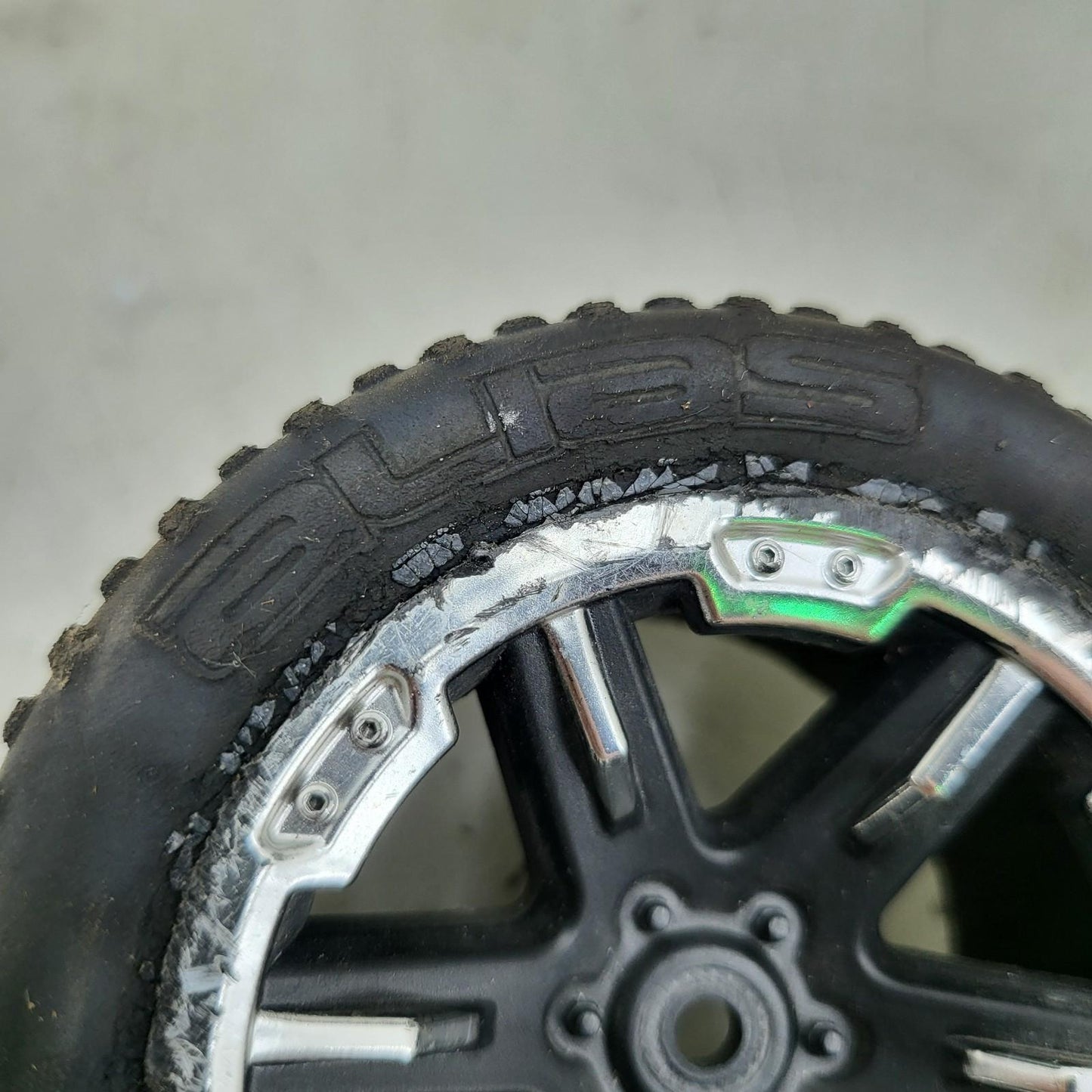 Traxxas Rustler 1/10 RTX wheels on Alias tires