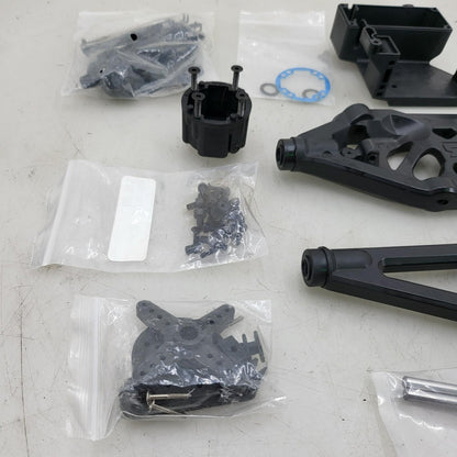 ARRMA Kraton 1/5 8S EXB miscellaneous, A-arms, gasket, pins, partial diff case