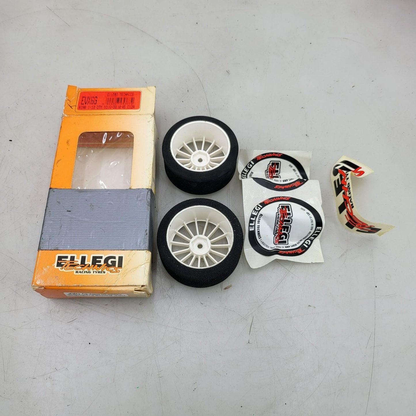 GRP Ellegi Technics white multi spoke wheels on foam tires 1/10 new