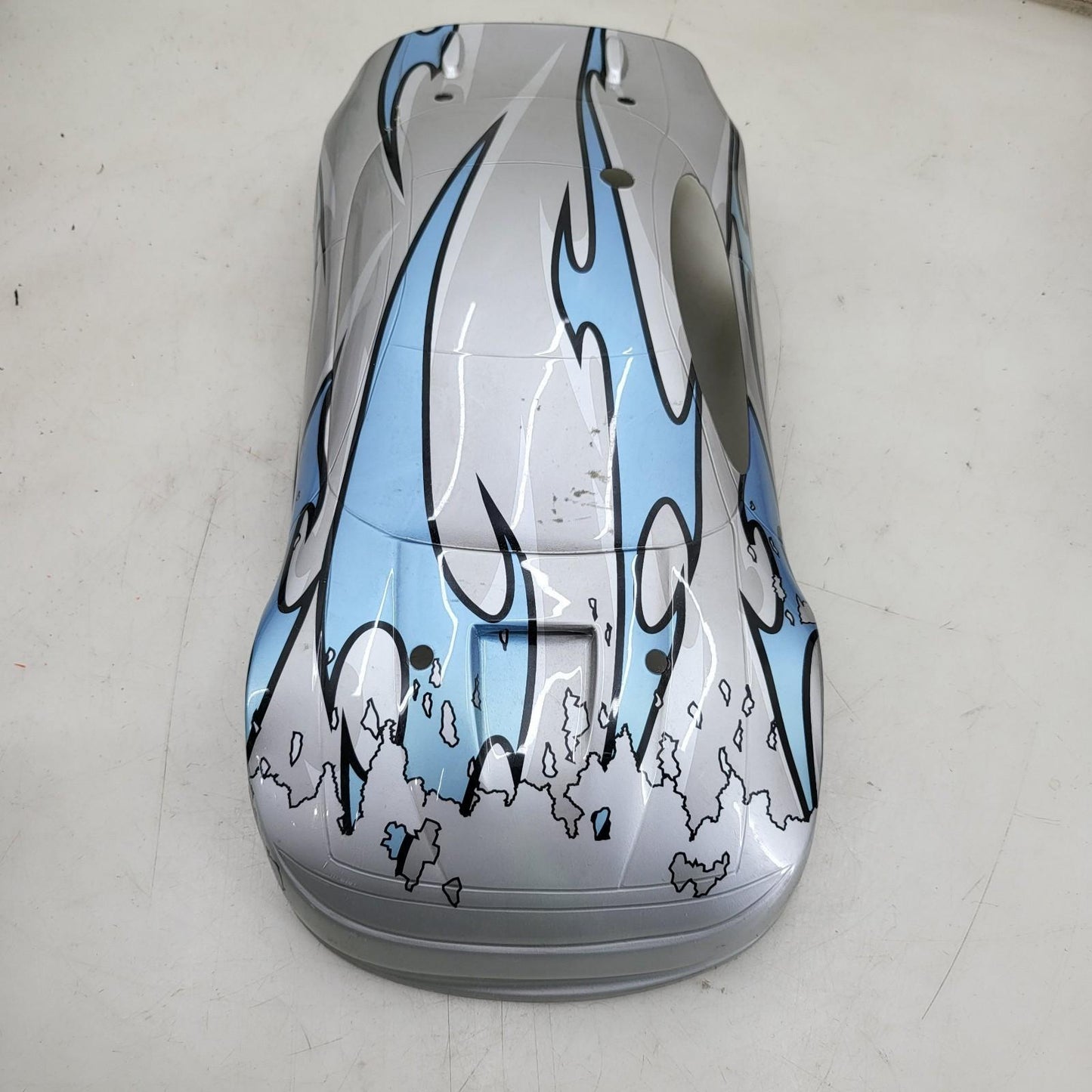 1/10th scale rc body/ shell grey and blue, nice condition