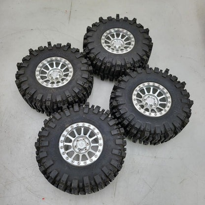 X4 Mud slinger 2.2 tires 4x4 on billet aluminum weighted GL wheels 1/10th SCX10