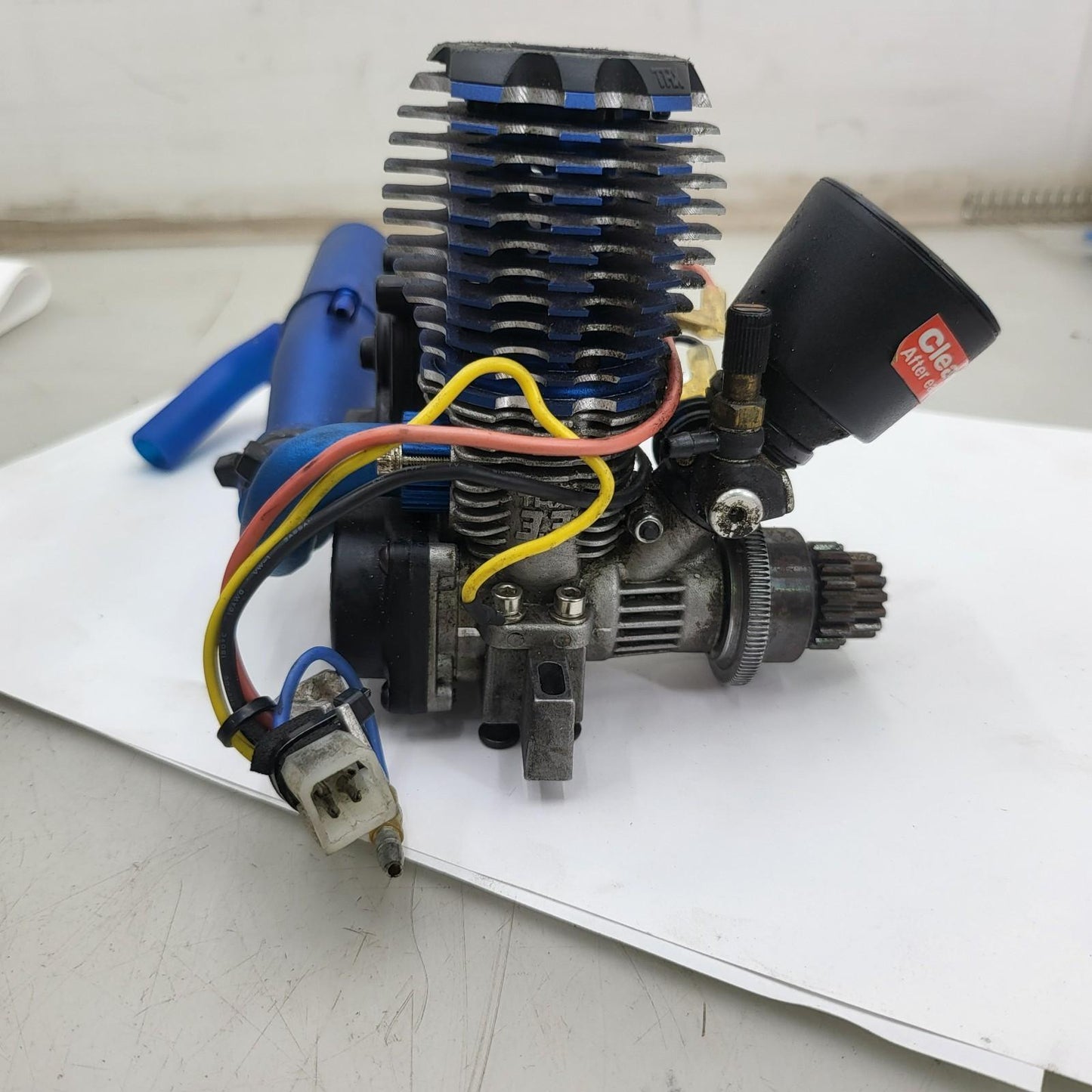 Traxxas 4-Tec nitro 3.3 53097-3 engine/ motor from 4-Tec w/ pipe, filter, +