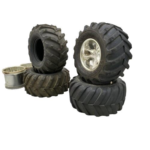 Traxxas Monster truck/ buggy tires 12mm hexes 1/10th scale