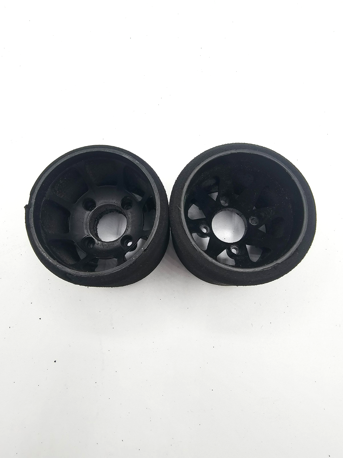 Windtunnel 1/10th scale foam wheels for carpet racing pan car green compound