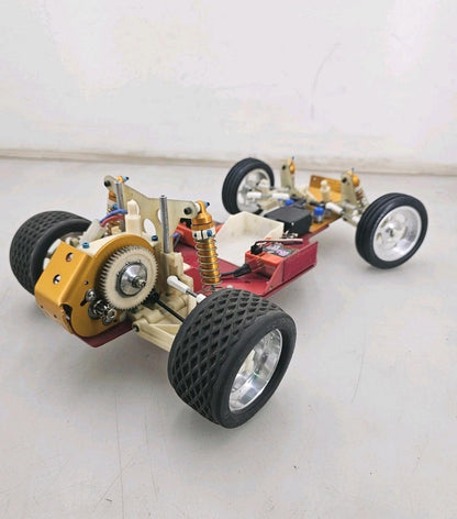 Vintage Tram Associated Hot Trick Rc10  Roller  Alum. Wheels And Shocks