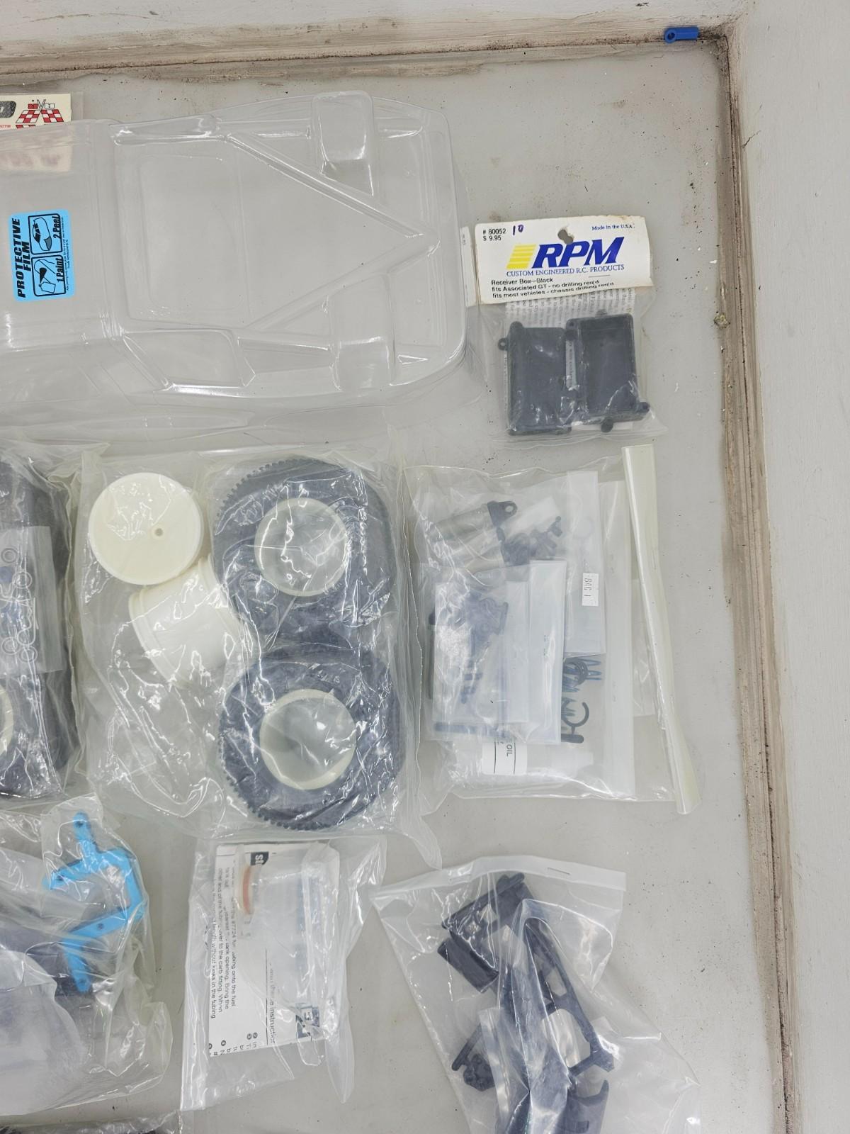 Team Associated Factory Team RC10GT Nitro kit/ parts #7060, read