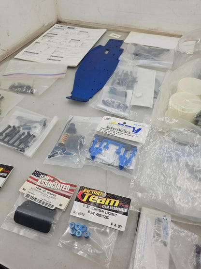 Team Associated Factory Team RC10GT Nitro kit/ parts #7060, read