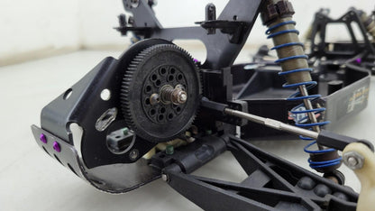 Team Associated RC10DS, Black metal chassis, roller, carbon trans cover