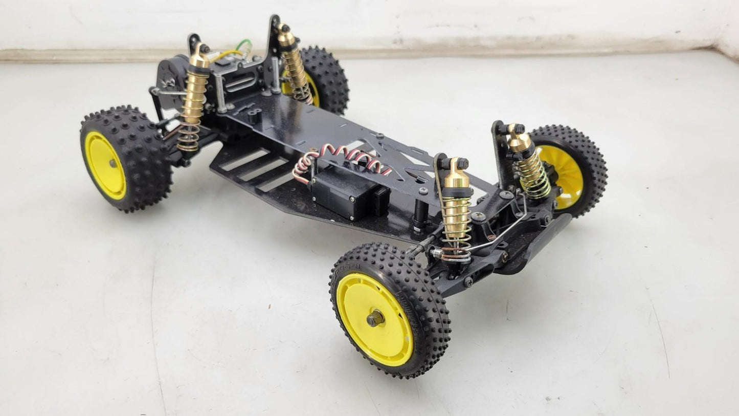 Vintage Kyosho Ultima Pro, very clean, low use if any, comes with whats shown