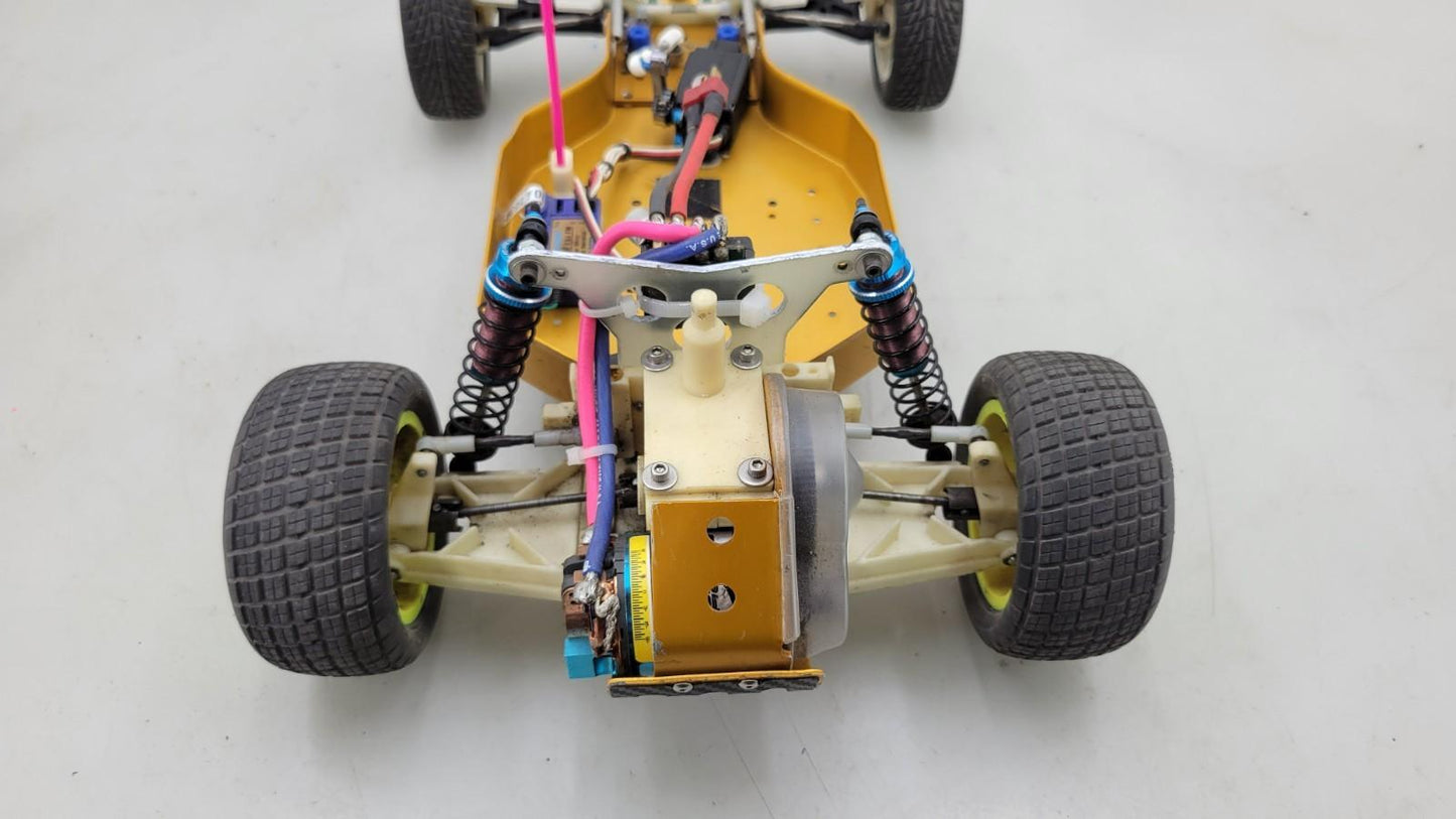 Vintage Team Associated RC10 Gold pan w/ "going for gold" body, kisbey motor, se