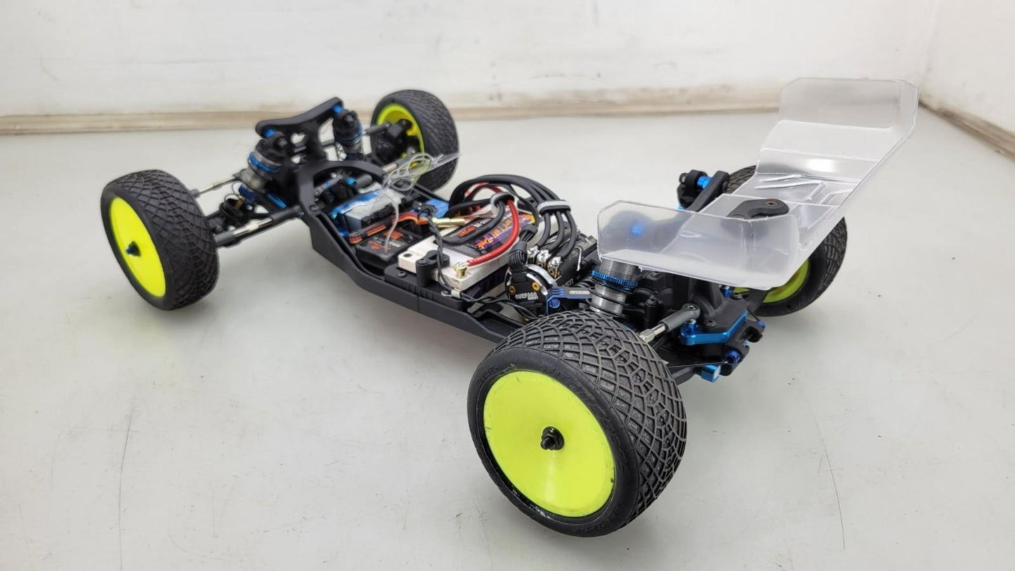 Team Associated RC10B6 With Clear Body, Spoilers, Electronics Minus Transmitter+