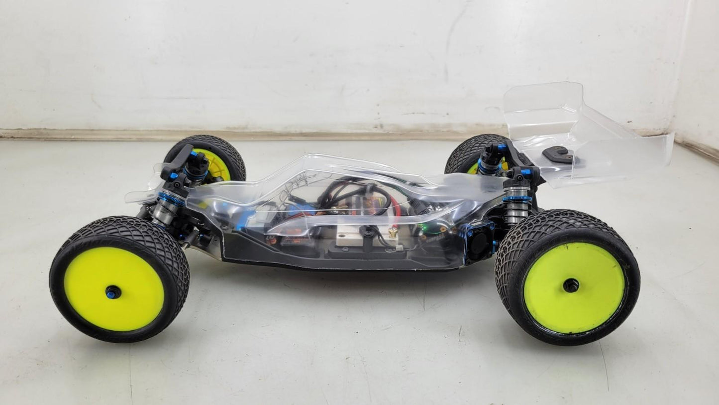 Team Associated RC10B6 With Clear Body, Spoilers, Electronics Minus Transmitter+