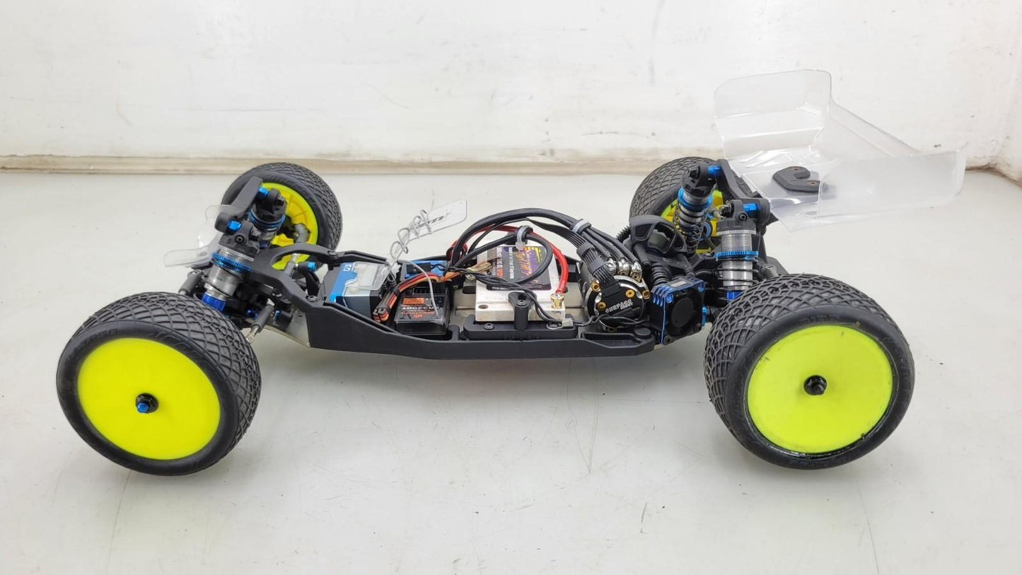 Team Associated RC10B6 With Clear Body, Spoilers, Electronics Minus Transmitter+