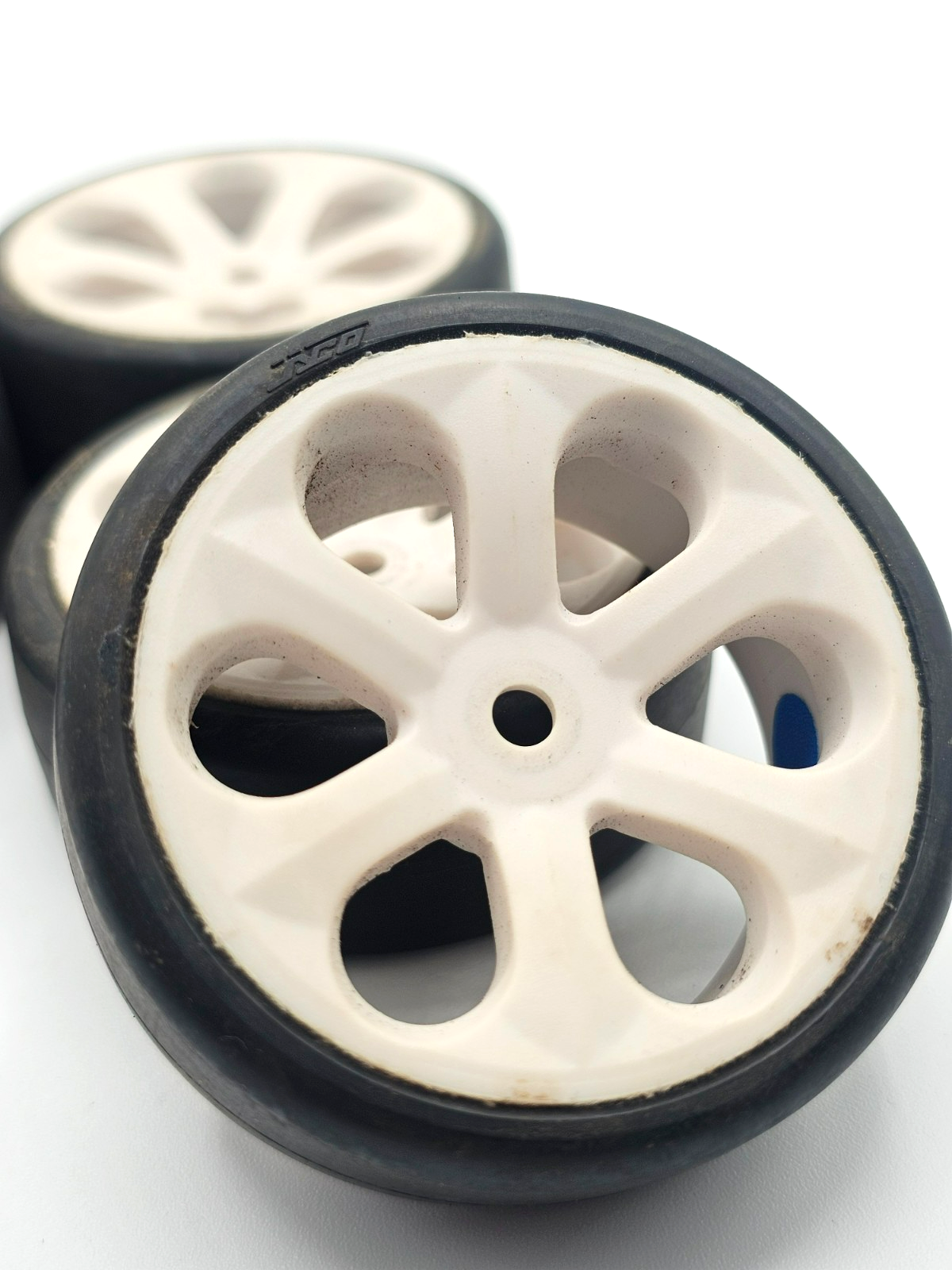 Jaco 1/10 Touring Car Mounted Wheel Tire Set Blue Compound